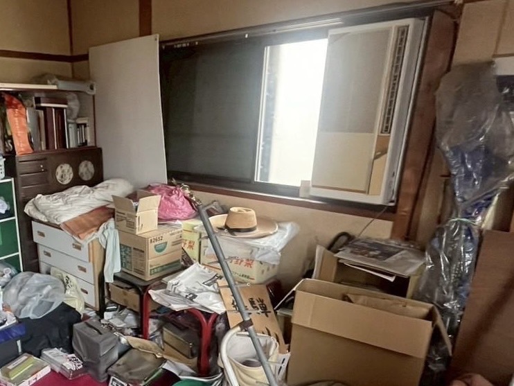 品物の一部だけを近くから撮影した見積りに不向きな写真